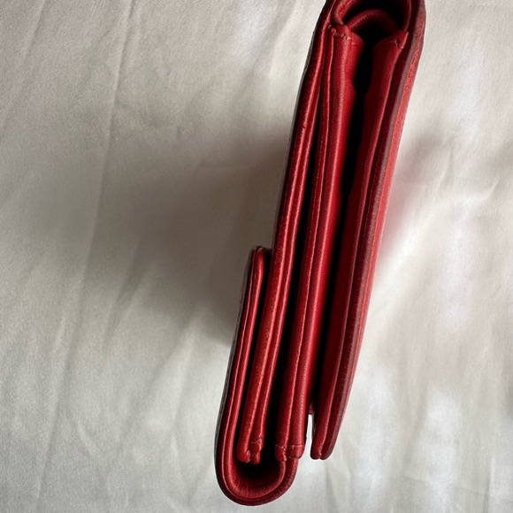 Chanel Authentic Wallet Red Caviar - Picture 7 of 16